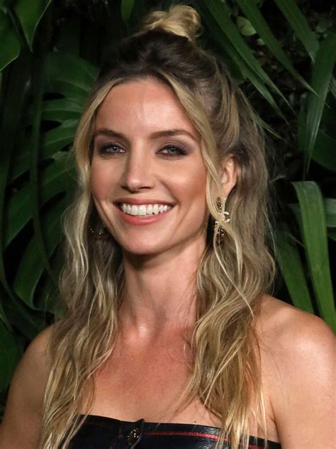 Annabelle Wallis Pictures